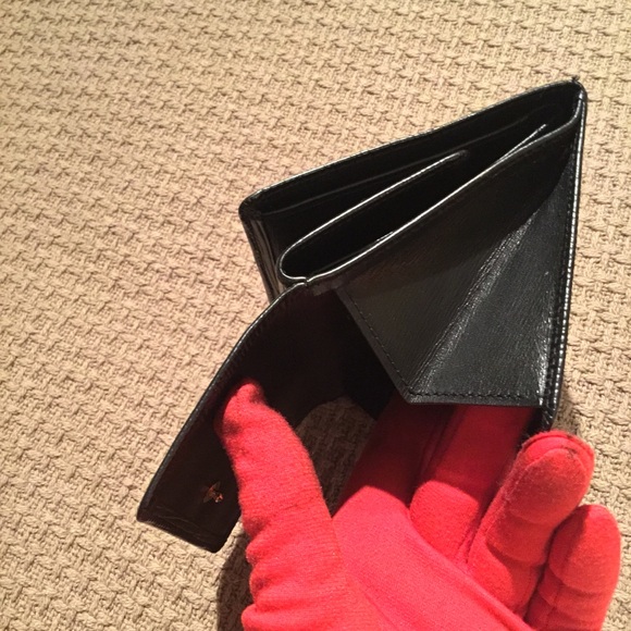 AUTHENTIC LOUIS VUITTON MANS WALLET IN GOOD PRE-LOVED CONDITION. SEE PICTURES. - Picture 5 of 15